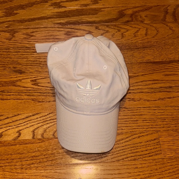 Adidas cream baseball hat - Picture 1 of 2